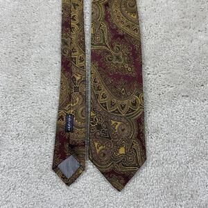 JZ Richards Tie Gold Gallery Collection Silk Paisley Handmade USA Gold Broadmoor